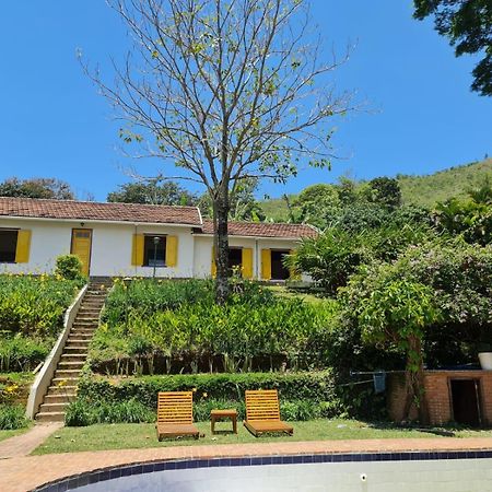 ホテル Casa Acucena No Sitio Gaia Magia Miguel Pereira Rj エクステリア 写真